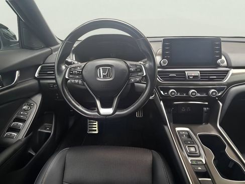 Used 2022 Honda Accord Sport image 4