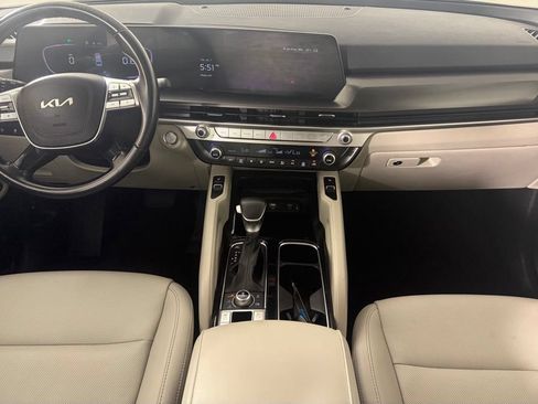 Certified 2024 Kia Telluride S w/ S Sunroof Package AWD/4WD image 5