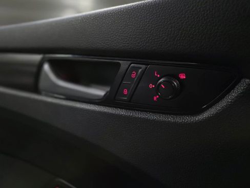 Used 2020 Volkswagen Passat 2.0T R-Line image 30