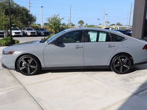 Used 2023 Honda Accord Sport image 7