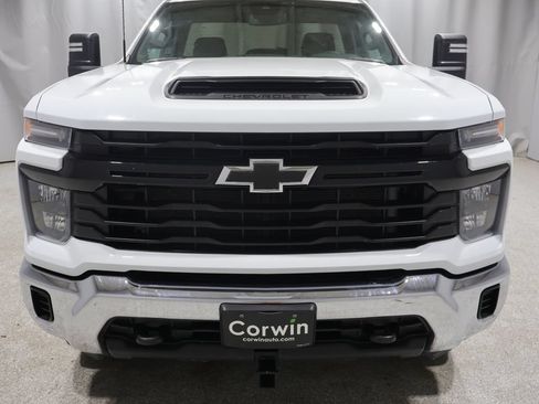Used 2024 Chevrolet Silverado 3500 W/T AWD/4WD image 9