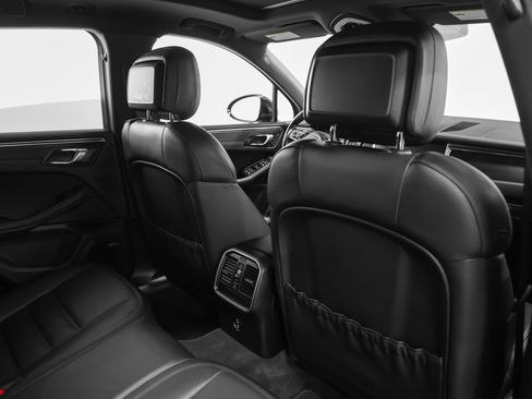 Used 2021 Porsche Macan GTS image 32