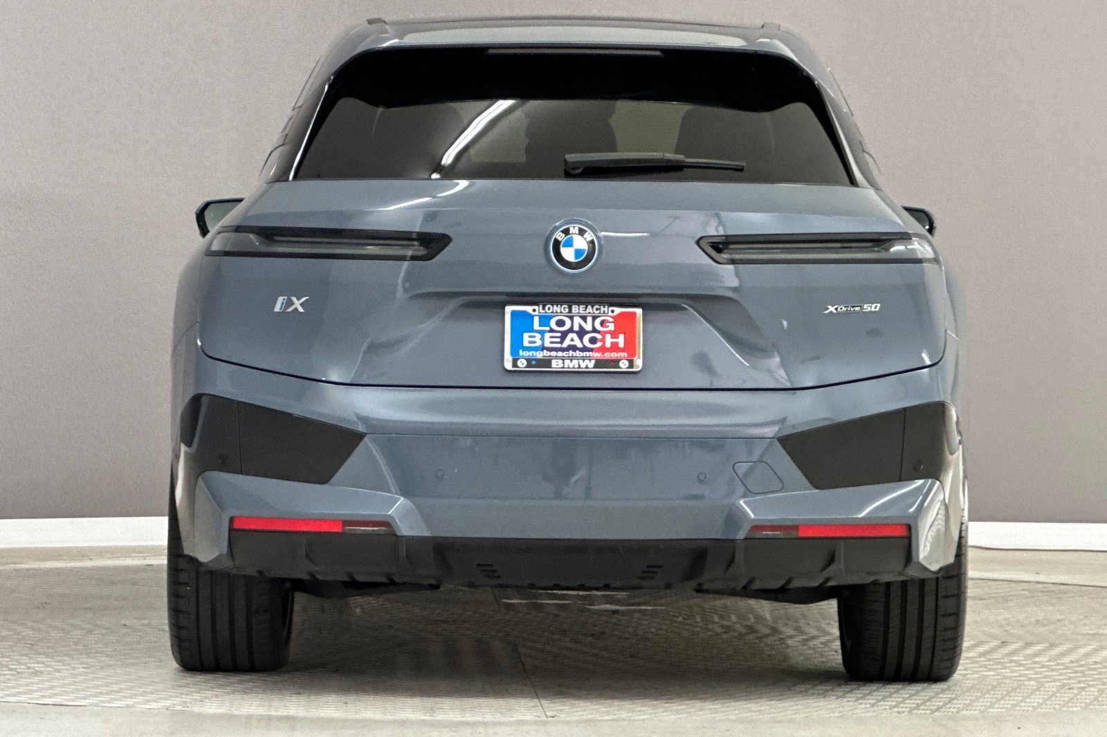 Certified 2024 BMW iX xDrive50 w/ Sport Package AWD/4WD image 9