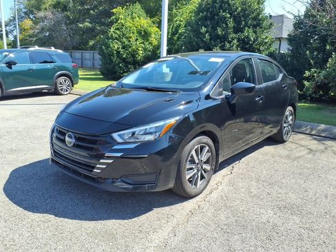 Certified 2025 Nissan Versa SV w/ Trunk Package FWD image 5