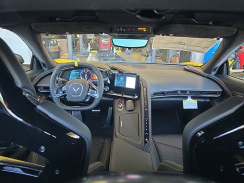 New 2025 Chevrolet Corvette Stingray Premium Cpe w/ Stealth Interior Trim Package image 25