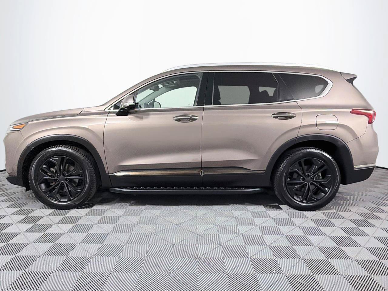 Used 2020 Hyundai Santa Fe Limited AWD/4WD image 7