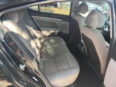 Used 2019 Hyundai Elantra Value Edition FWD image 18