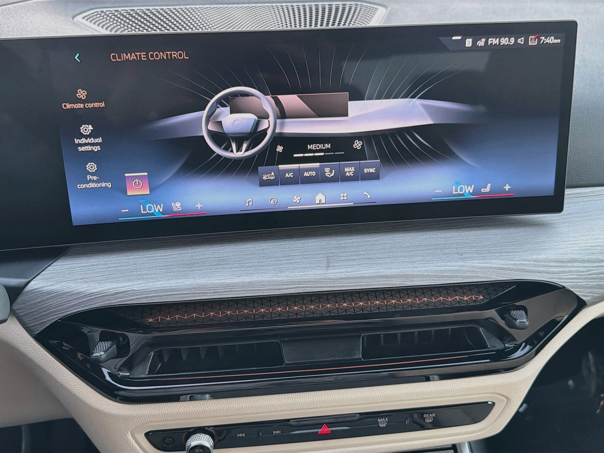 New 2026 BMW 330i Sedan w/ Premium Package RWD image 29