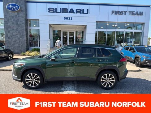 Used 2022 Toyota Corolla Cross XLE AWD/4WD image 1
