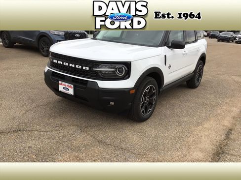 New 2025 Ford Bronco Sport Outer Banks AWD/4WD image 4