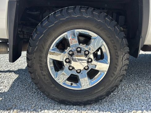 Used 2018 GMC Sierra 3500 Denali w/ Duramax Plus Package AWD/4WD image 9