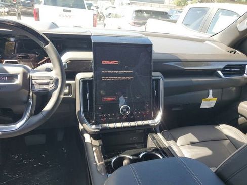 New 2026 GMC Yukon Elevation AWD/4WD image 14