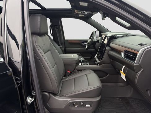 New 2026 GMC Yukon Denali w/ Sun & Power Step Package AWD/4WD image 27