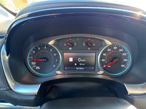 Used 2023 Chevrolet Traverse LT w/ LT Premium Package image 31