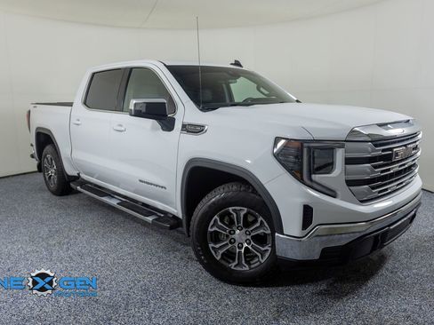 Used 2023 GMC Sierra 1500 SLE AWD/4WD image 1