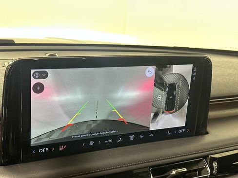 Used 2025 Lincoln Aviator Reserve w/ Equipment Group 201A image 8