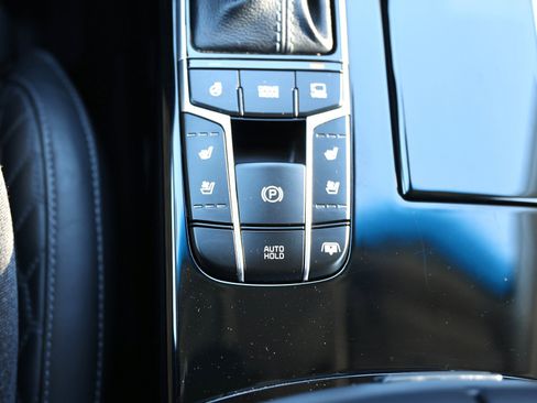 Used 2018 Kia Cadenza Limited w/ Paint Protection Package image 27