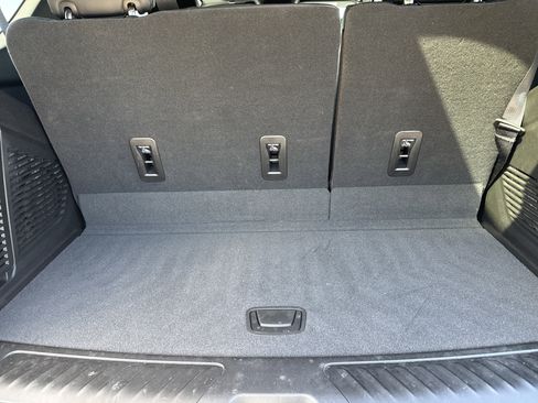 Used 2023 Chevrolet Tahoe LT w/ LT Signature Package image 35