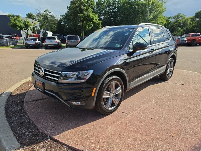 Used 2020 Volkswagen Tiguan SEL FWD image 1
