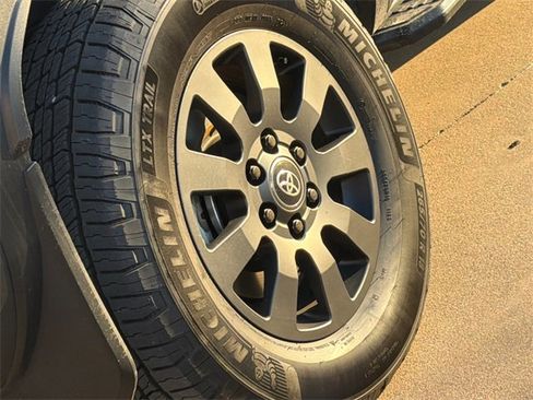 Used 2025 Toyota Land Cruiser w/ Premium Package image 8