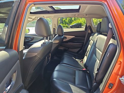 Certified 2020 Nissan Murano SL w/ Moonroof Package AWD/4WD image 10