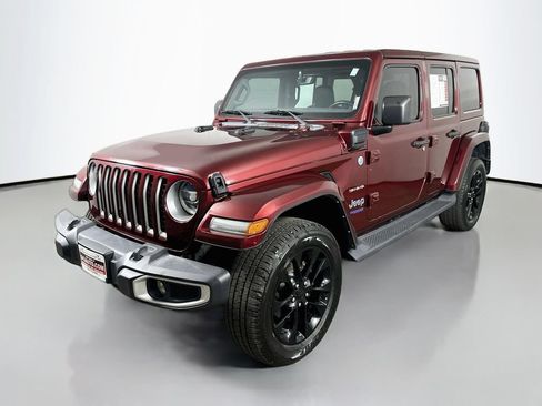 Used 2021 Jeep Wrangler Unlimited Sahara w/ Cold Weather Group AWD/4WD image 3
