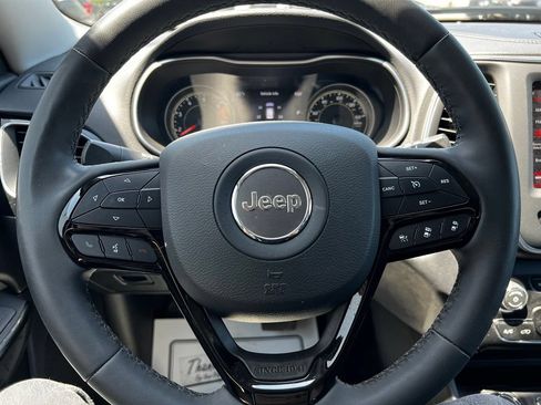 Used 2023 Jeep Cherokee Altitude Lux AWD/4WD image 17