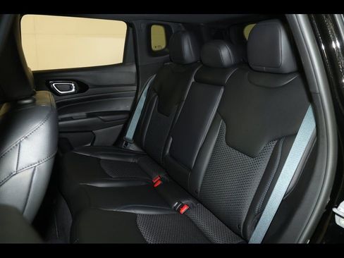 New 2026 Jeep Compass Latitude image 21