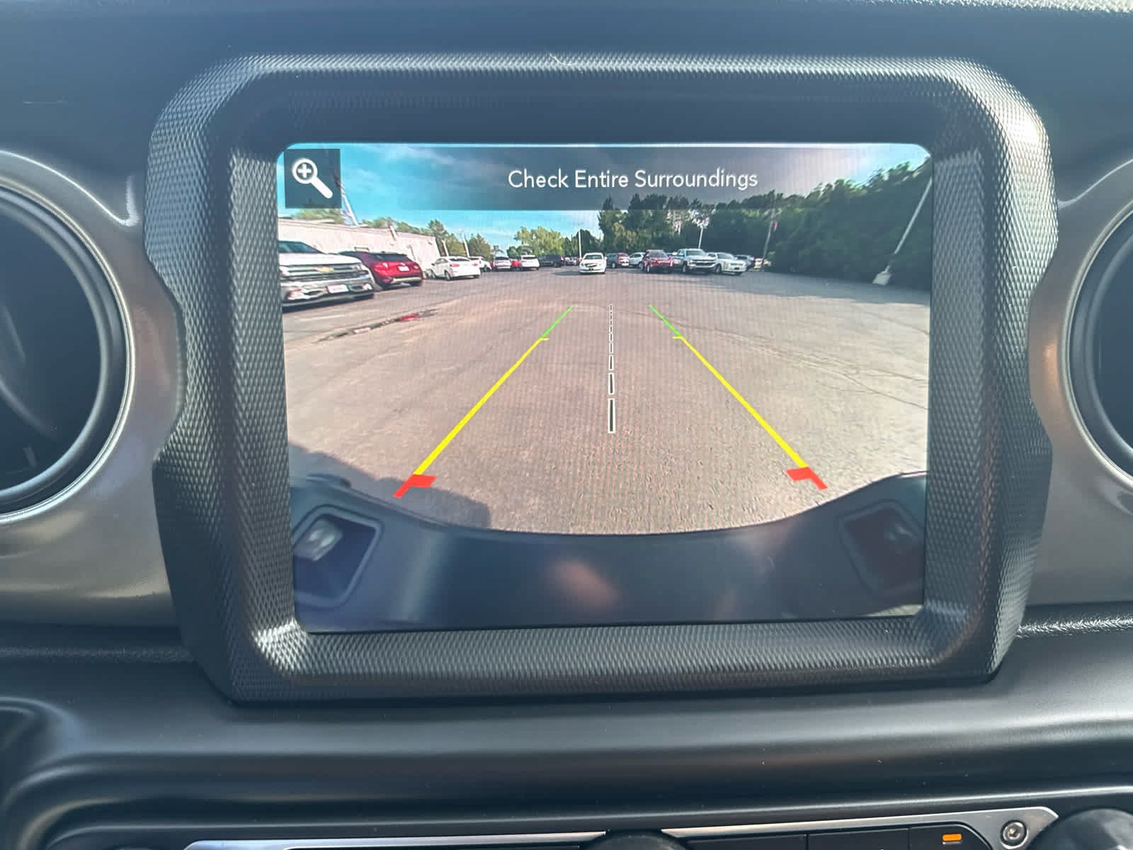 Used 2023 Jeep Gladiator Sport AWD/4WD image 21