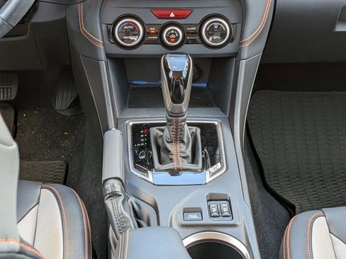 Used 2018 Subaru Crosstrek 2.0i Limited AWD/4WD image 18