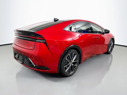 Used 2023 Toyota Prius Limited image 4