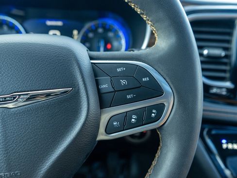 Used 2022 Chrysler Pacifica Pinnacle image 26