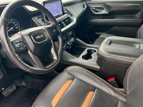 Used 2021 GMC Yukon XL AT4 w/ AT4 Premium Plus Package AWD/4WD image 7