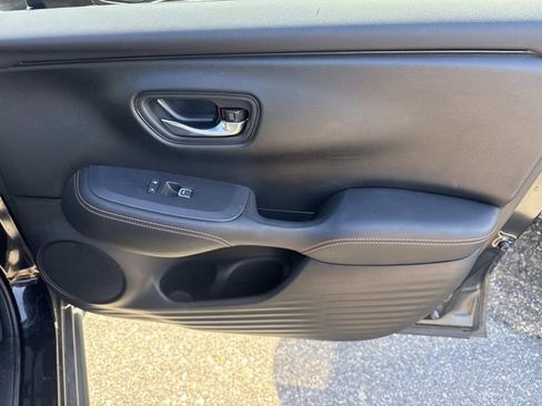 Used 2024 Honda HR-V Sport image 17