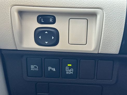 Used 2016 Lexus ES 350 image 39