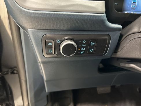 New 2025 Ford Maverick XL image 11