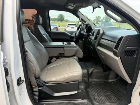 Used 2017 Ford F350 XL w/ Power Equipment Group RWD image 8