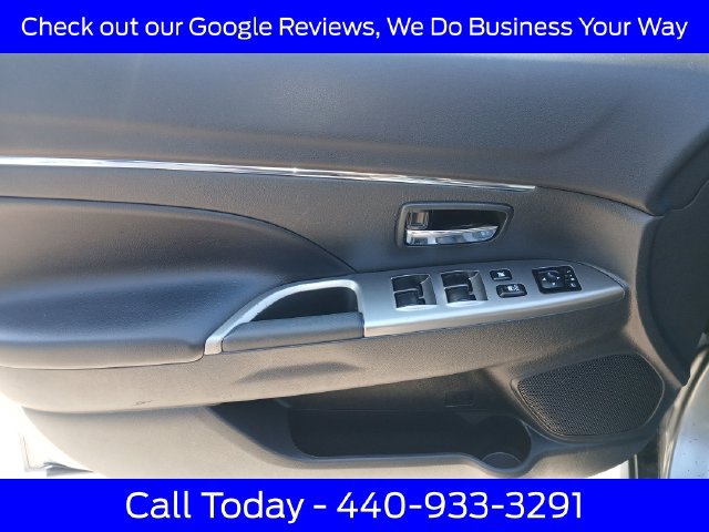 Used 2024 Mitsubishi Outlander Sport SE AWD/4WD image 18