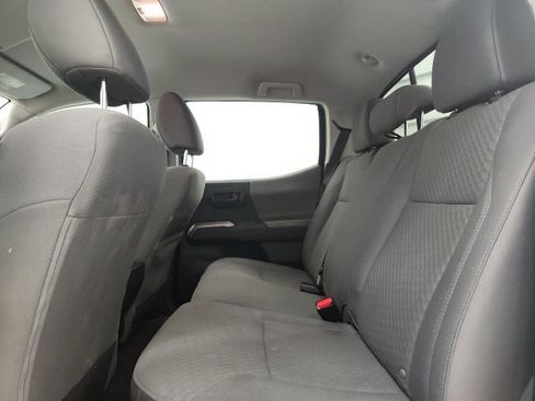 Used 2023 Toyota Tacoma SR5 AWD/4WD image 10