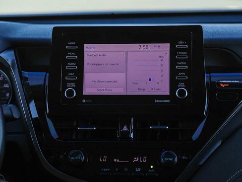 Used 2024 Toyota Camry SE image 14