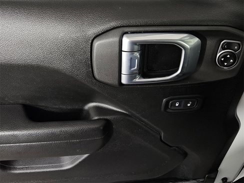 Used 2023 Jeep Wrangler Unlimited Rubicon 4xe w/ Safety Group image 29