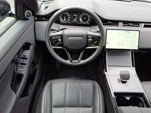 Used 2026 Land Rover Range Rover Evoque S AWD/4WD image 4