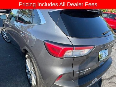 Used 2022 Ford Escape Titanium w/ Titanium Elite Package AWD/4WD image 18
