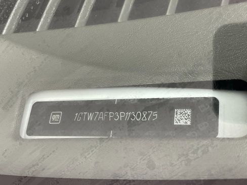 Used 2023 GMC Savana 2500 w/ Driver Convenience Package image 24