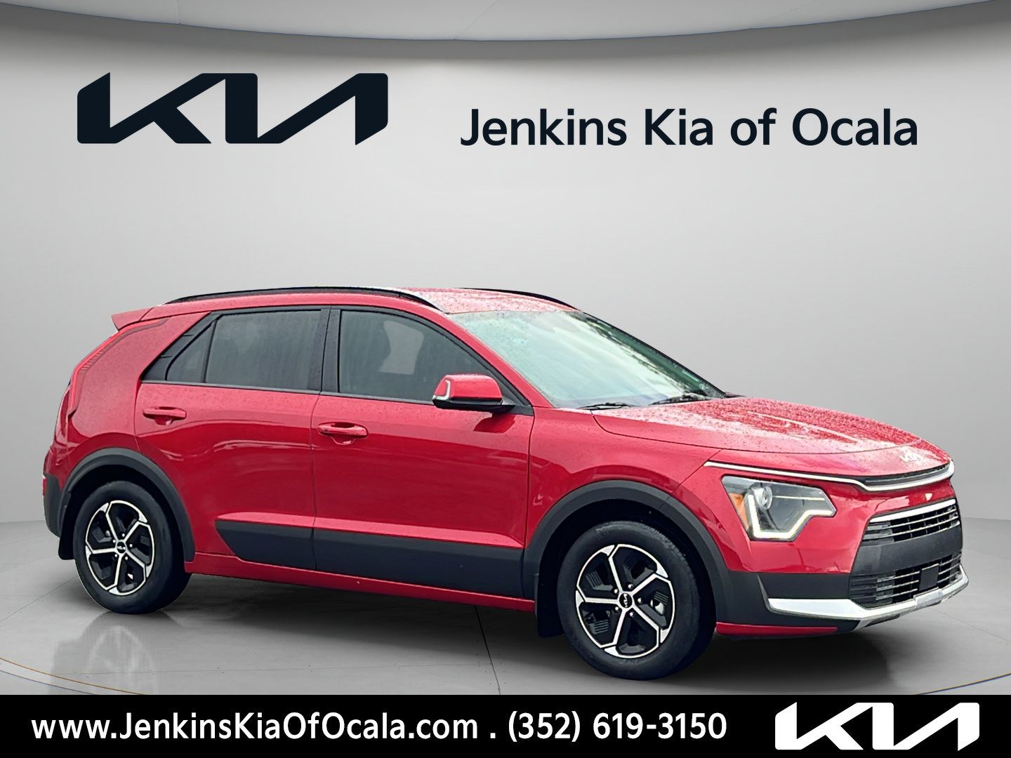 Certified 2024 Kia Niro EX FWD image 1