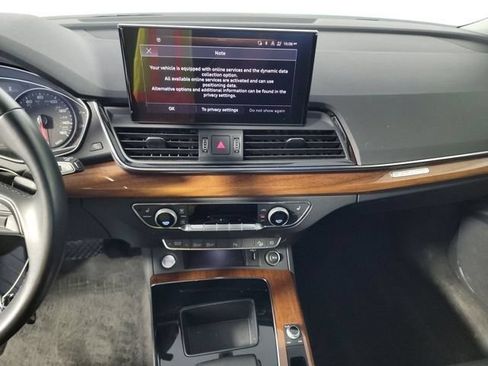 Used 2023 Audi Q5 2.0T Premium w/ Convenience Package AWD/4WD image 9