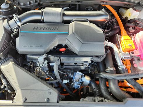 Used 2024 Hyundai Tucson Limited image 10