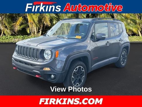 Used 2017 Jeep Renegade Trailhawk w/ Premium Trailhawk Package AWD/4WD image 1