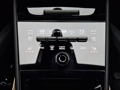 Certified 2024 Porsche Cayenne image 20