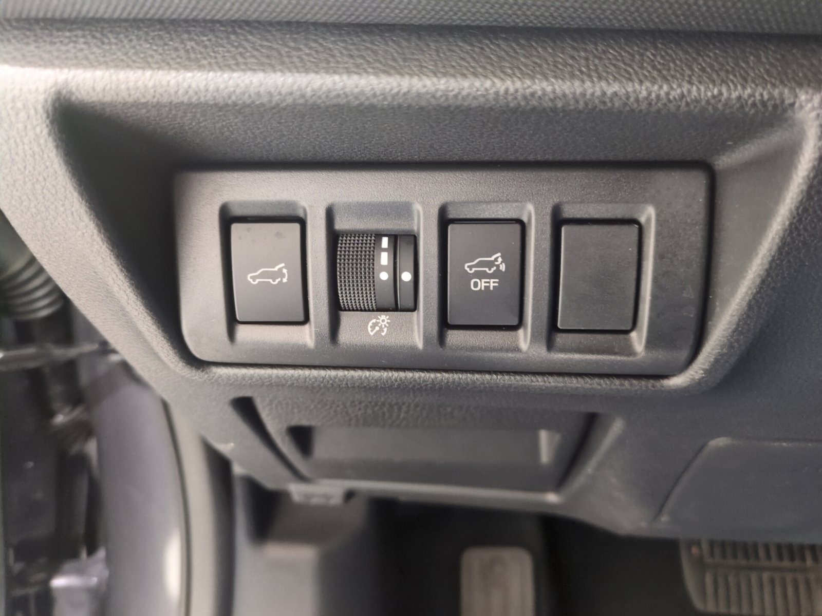 Certified 2025 Subaru Outback Premium w/ Popular Package #1A AWD/4WD image 19